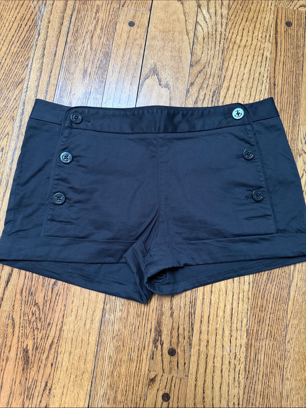 Talula sz 8 Black nautical shorts w cute anchor buttons! nicer fabric